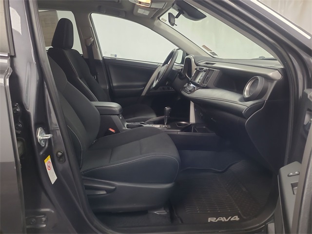 2018 – Toyota – RAV4