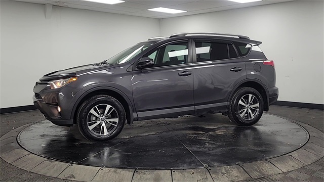 2018 – Toyota – RAV4
