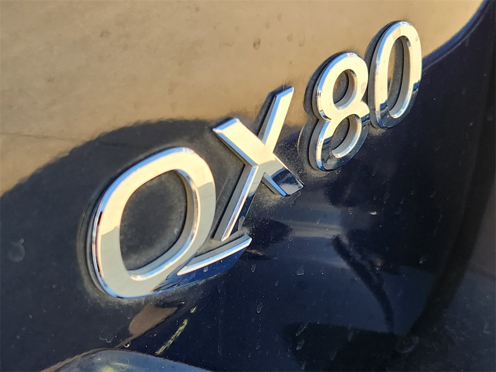 2021 INFINITI QX80 Sensory - 9