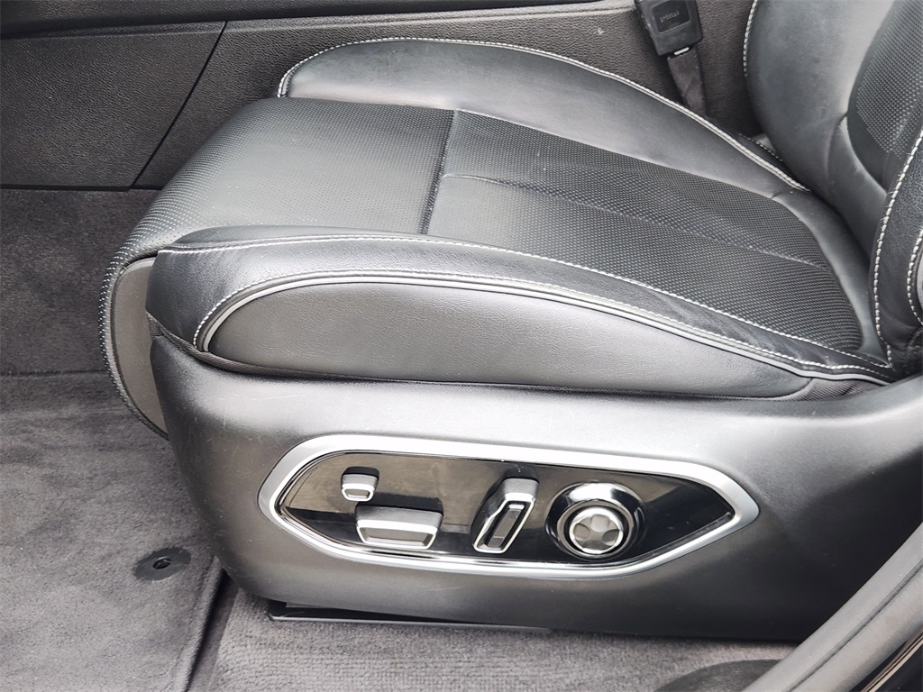 2021 Jeep Grand Cherokee L Overland Black at Gullo Toyota