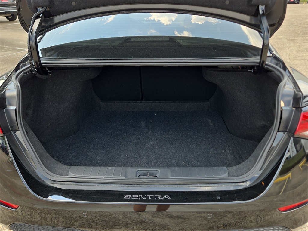 2025 Nissan Sentra S - 9