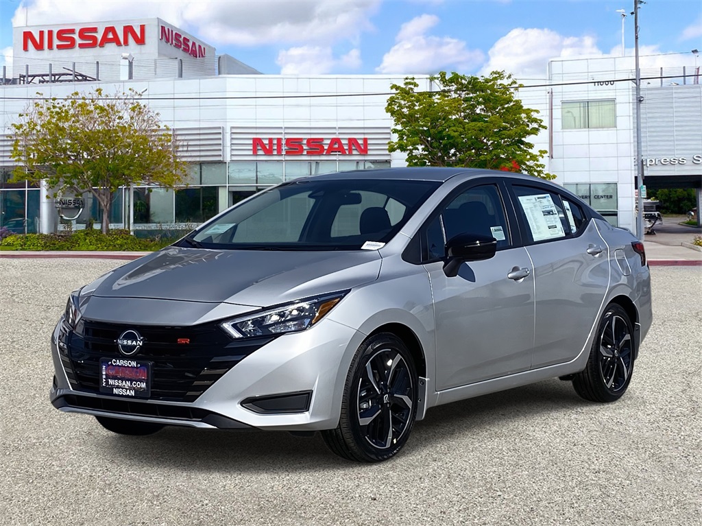 2025 Nissan Versa 1.6 SR