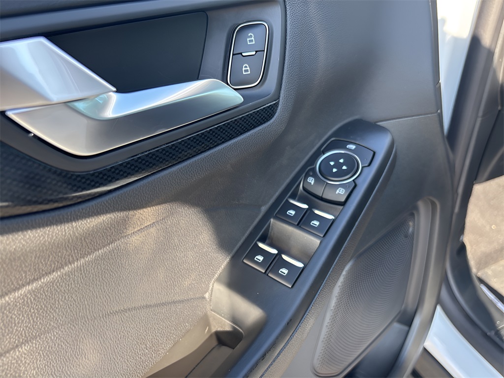 2026 Ford Escape Hybrid