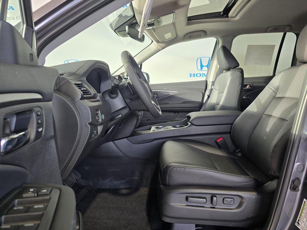 Thumbnail: 2025 Honda Ridgeline - 9