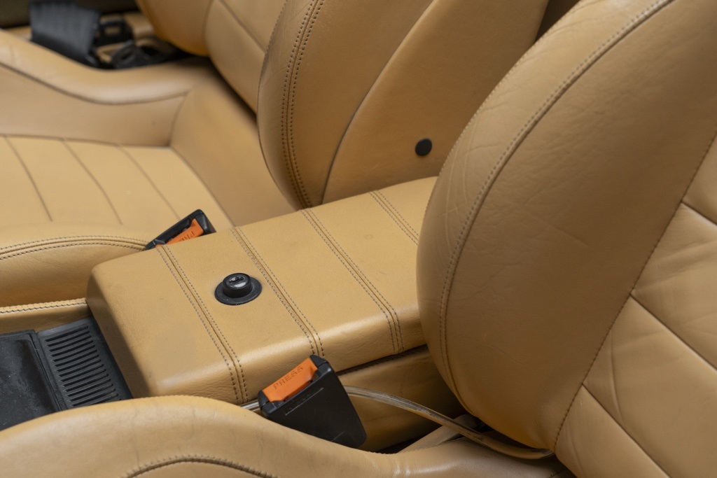 1990 Ferrari 348 - Thumbnail 5