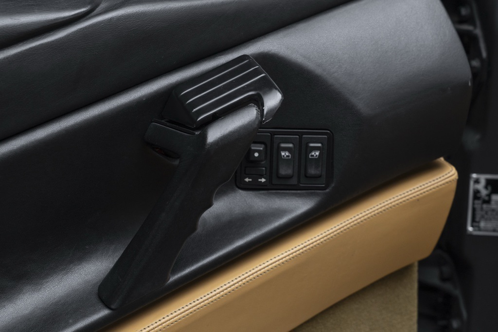 1990 Ferrari 348 - Thumbnail 8