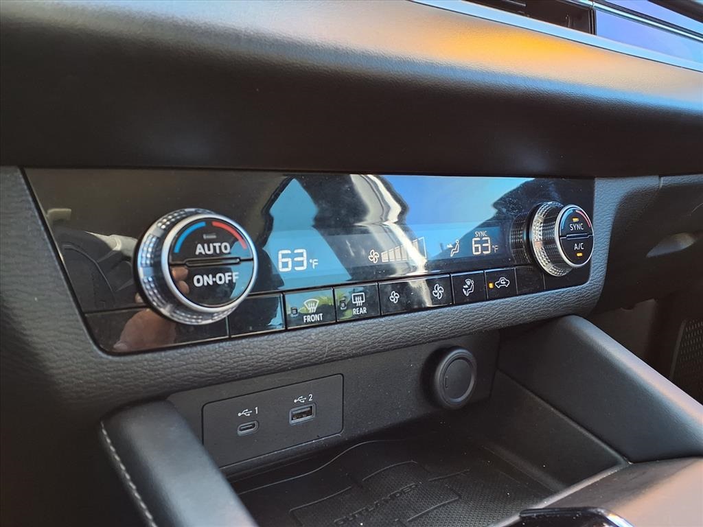 2022 Mitsubishi Outlander ES Silver at Emmons Autoplex