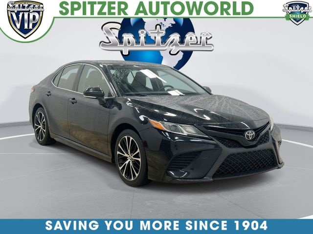 Midnight Black Metallic 2018 Toyota Camry Sedan Front-Wheel Drive 8-Speed Automatic