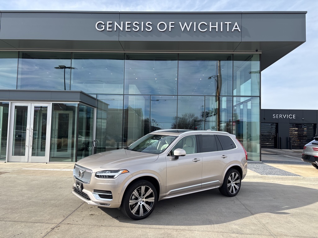 2025 Volvo XC90 B6 Ultra Bright Theme 7-Passenger AWD