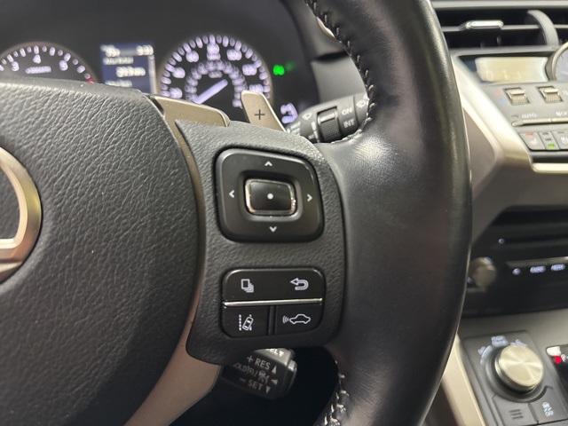 2020 Lexus NX 300 photo 18