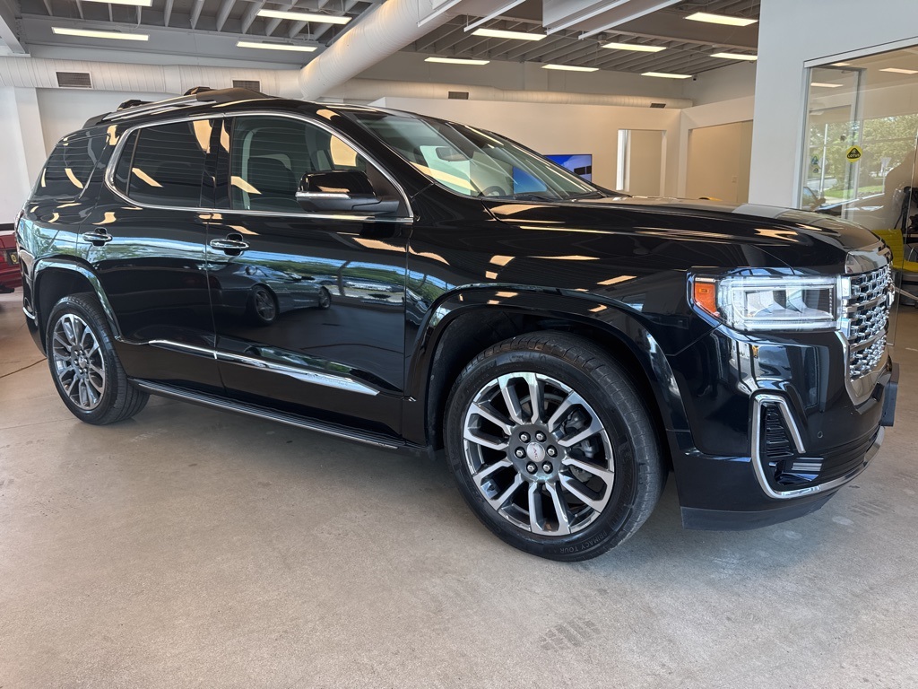 /2022 GMC Acadia