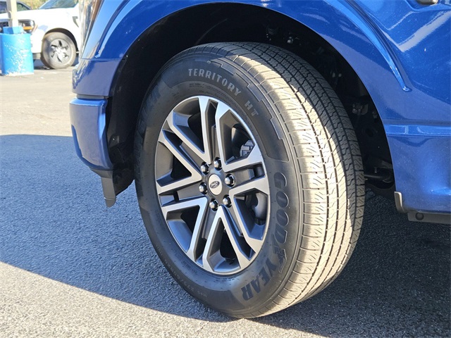 Used Car 2023 Ford F-150  Xl For Sale Under $35,000 In San Antonio, Texas