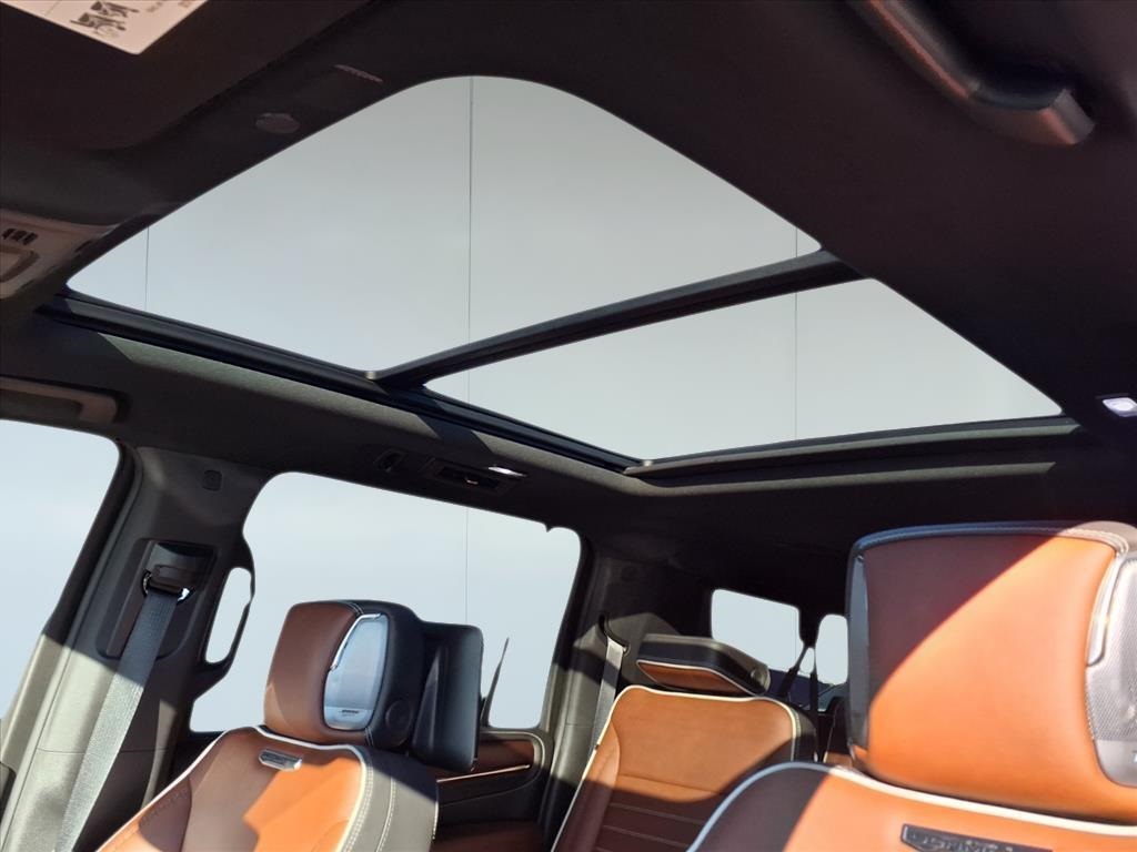 2023 GMC Yukon XL Denali Ultimate Black at Central Houston Nissan