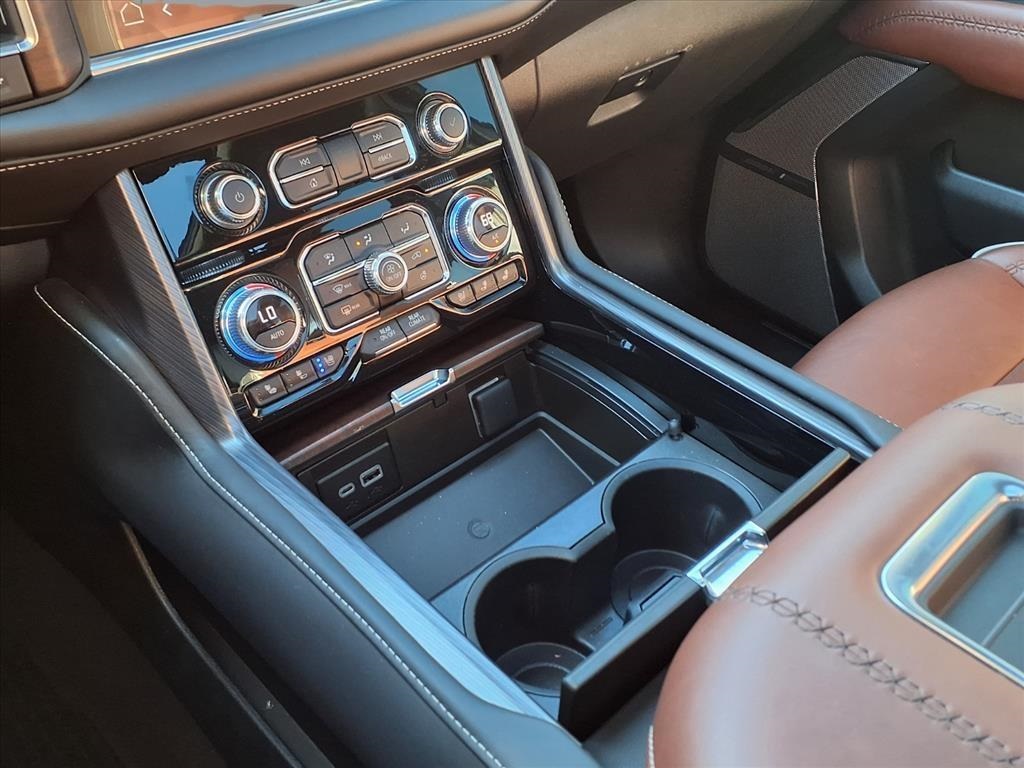 2023 GMC Yukon XL Denali Ultimate Black at Central Houston Nissan