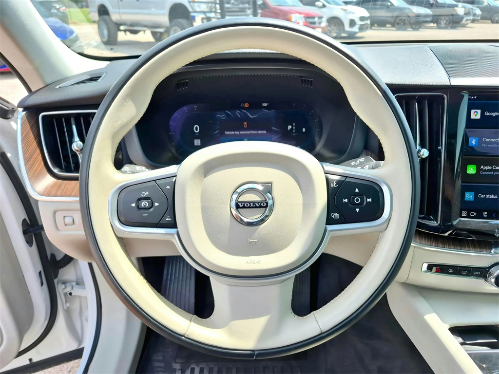 2022 Volvo XC60 B5 Momentum White at Ultimate Motorsports