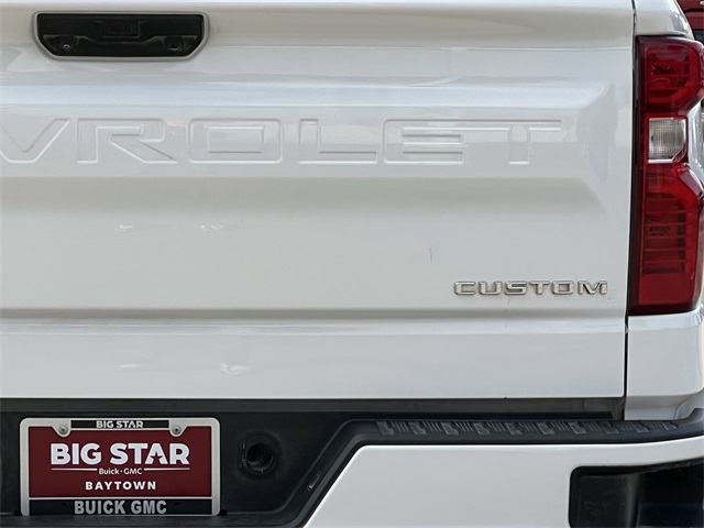 2023 Chevrolet Silverado 1500 Custom - 3