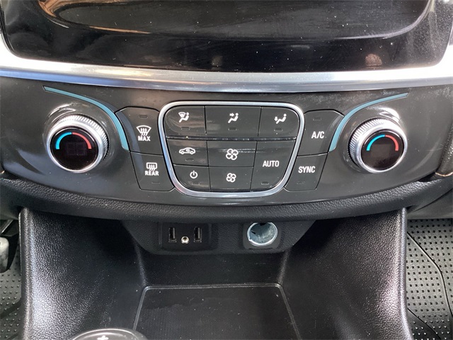 Used Car 2020 Chevrolet Traverse  Ls For Sale Under $20,000 In San Antonio, Texas