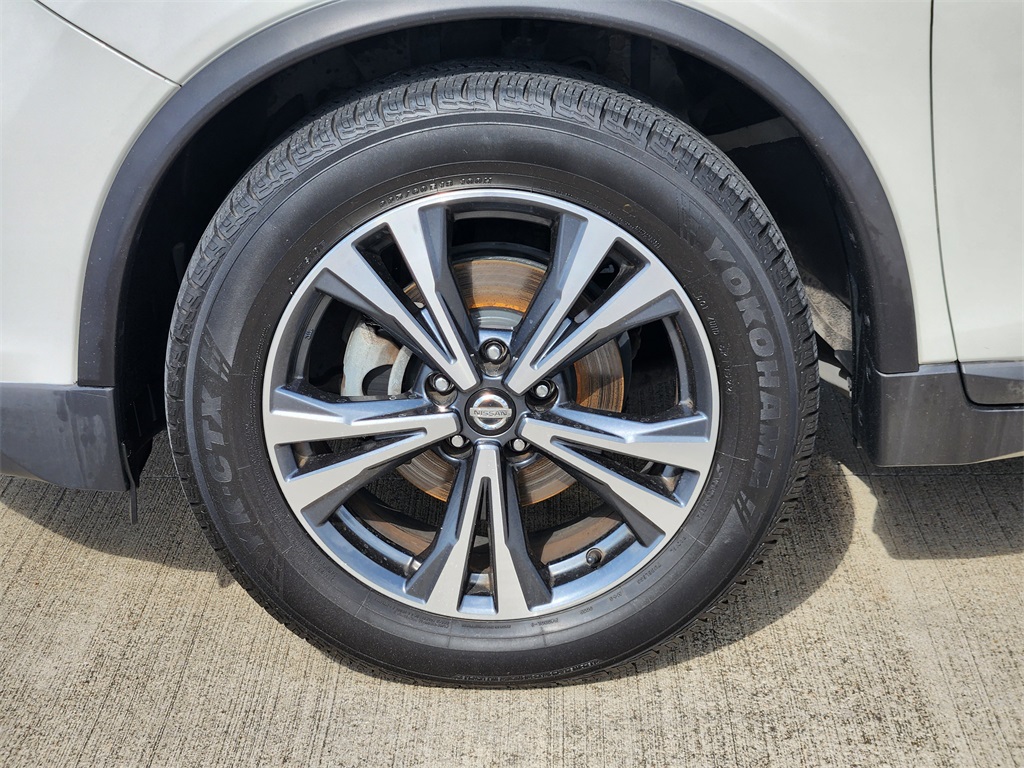 2017 Nissan Rogue SL White at Bayshore Chrysler Jeep Dodge Ram