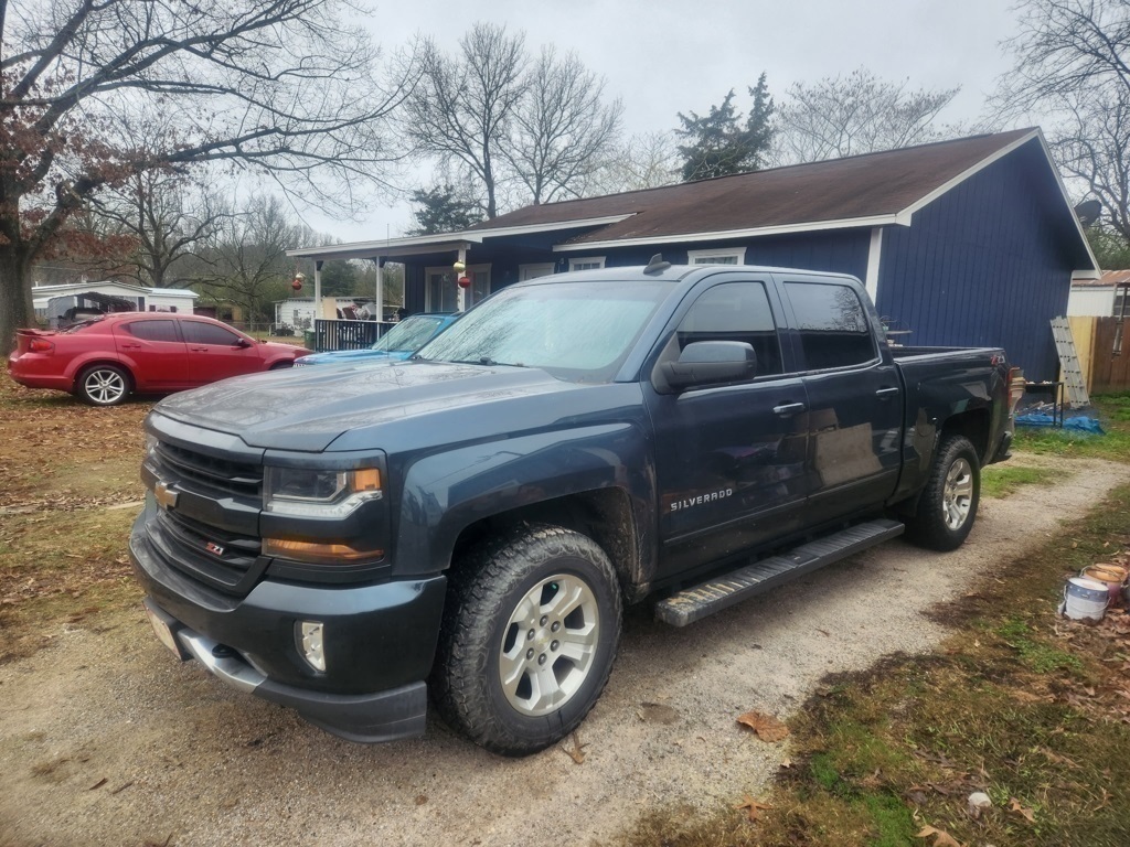 2018 Chevrolet Silverado 1500 LT Crew Cab 4WD
