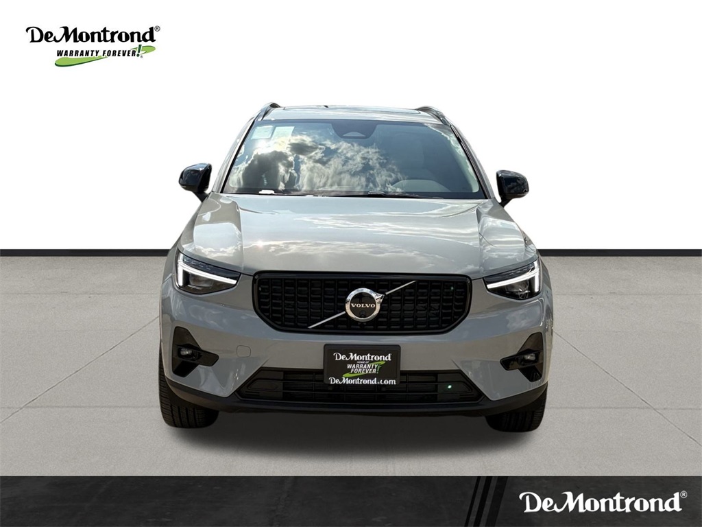 2026 Volvo XC40 B5 AWD PLus Gray at DeMontrond Automotive Group