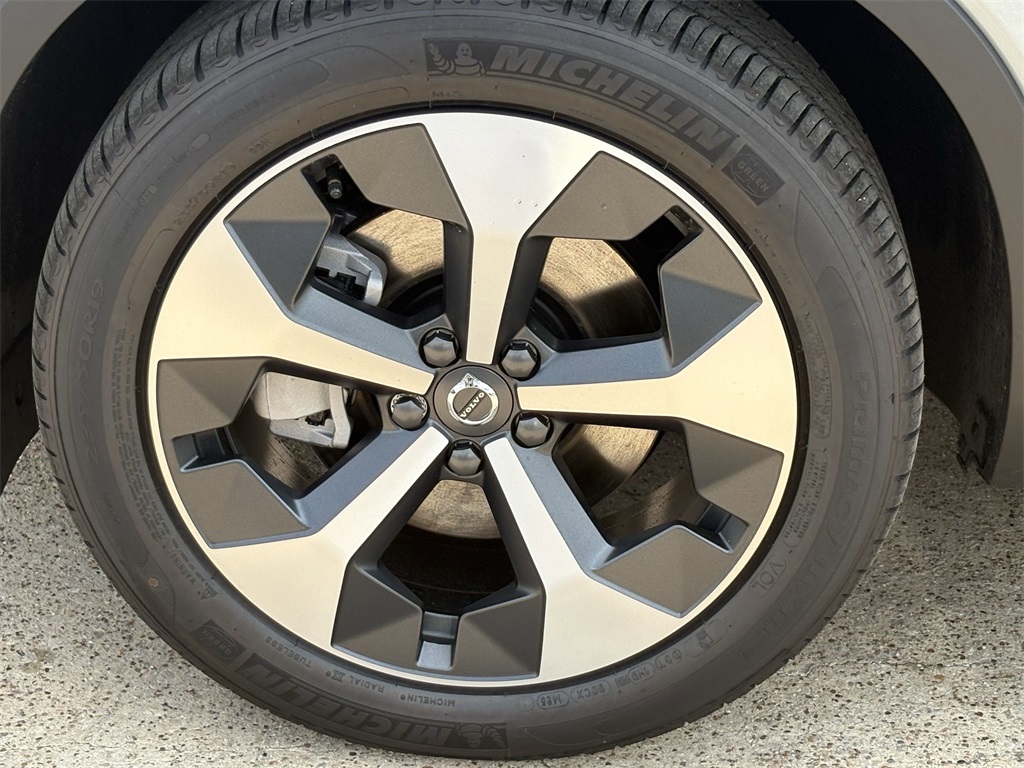 2026 Volvo XC40 B5 AWD PLus Gray at DeMontrond Automotive Group