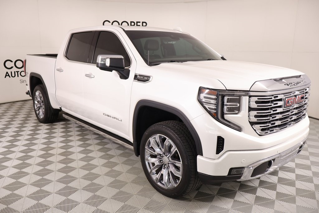 2022 GMC Sierra 1500 Denali Crew Cab 4WD