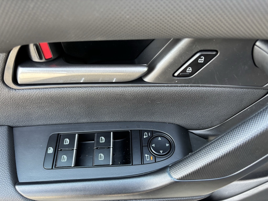 Used Car 2025 Mazda Cx-50 Hybrid  Preferred For Sale Under $35,000 In Austin, Texas