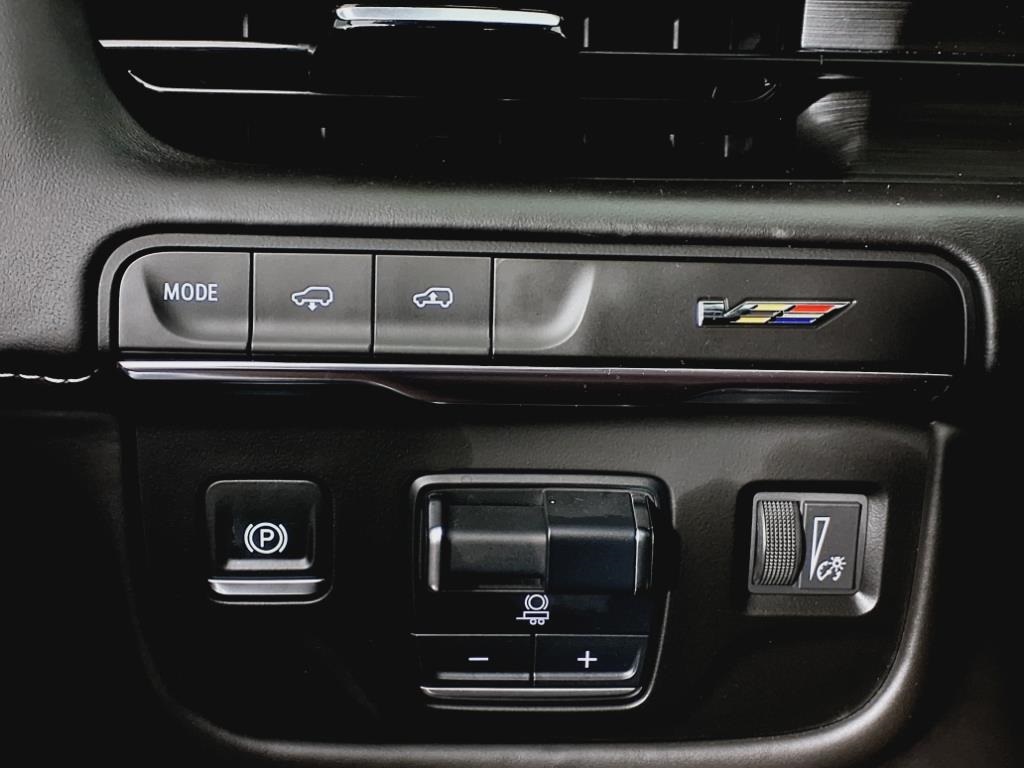 2024 Cadillac Escalade V-Series - 10