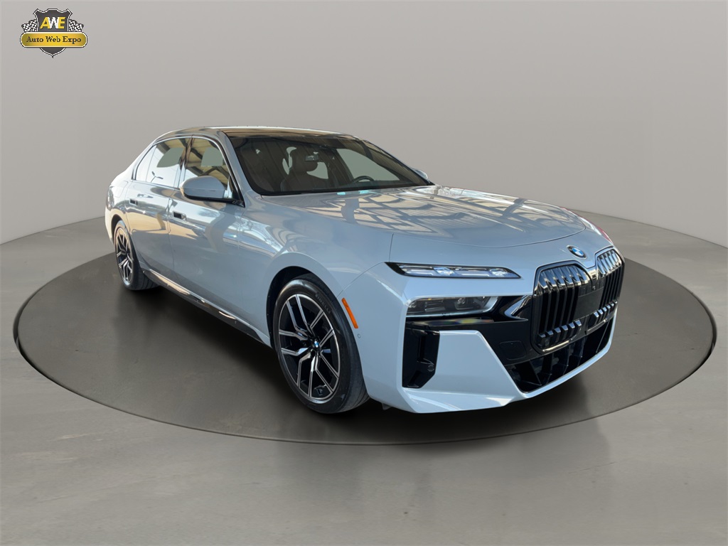 2023 BMW 7 Series 740i RWD