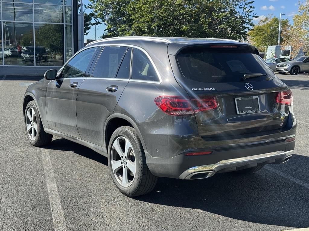 2021 Mercedes Benz GLC 300 photo 3