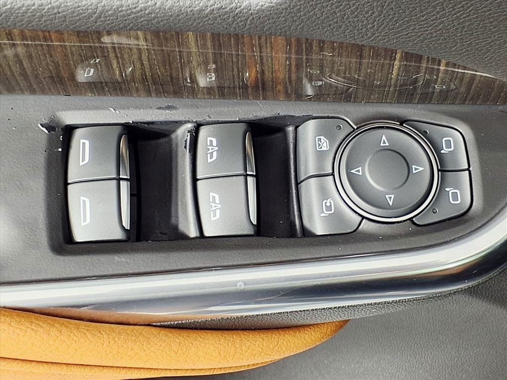 2020 Cadillac XT4 Sport Silver at Mac Haik CDJR North Houston