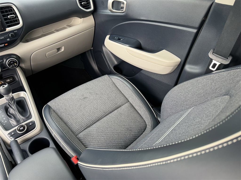 2022 Hyundai Venue Limited Blue at Baytown Hyundai