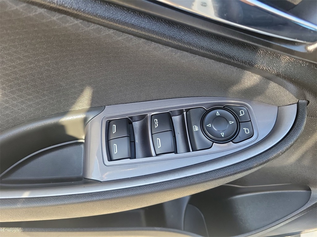 Used Car 2022 Chevrolet Malibu  Lt For Sale Under $20,000 In Carrollton, Texas