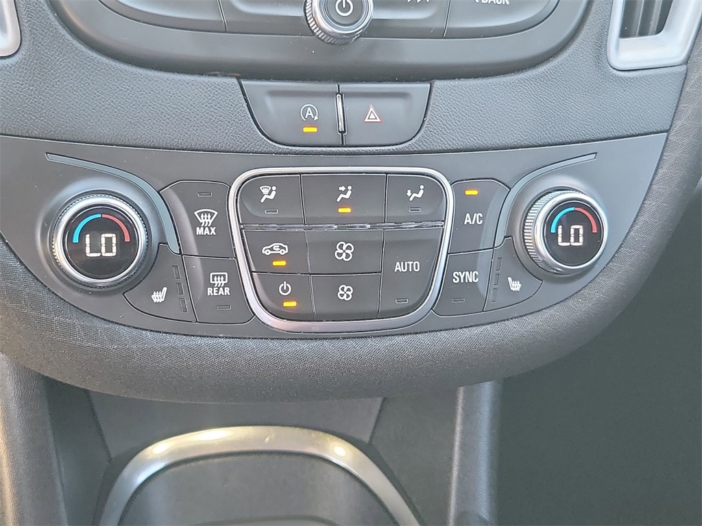 Used Car 2022 Chevrolet Malibu  Lt For Sale Under $20,000 In Carrollton, Texas