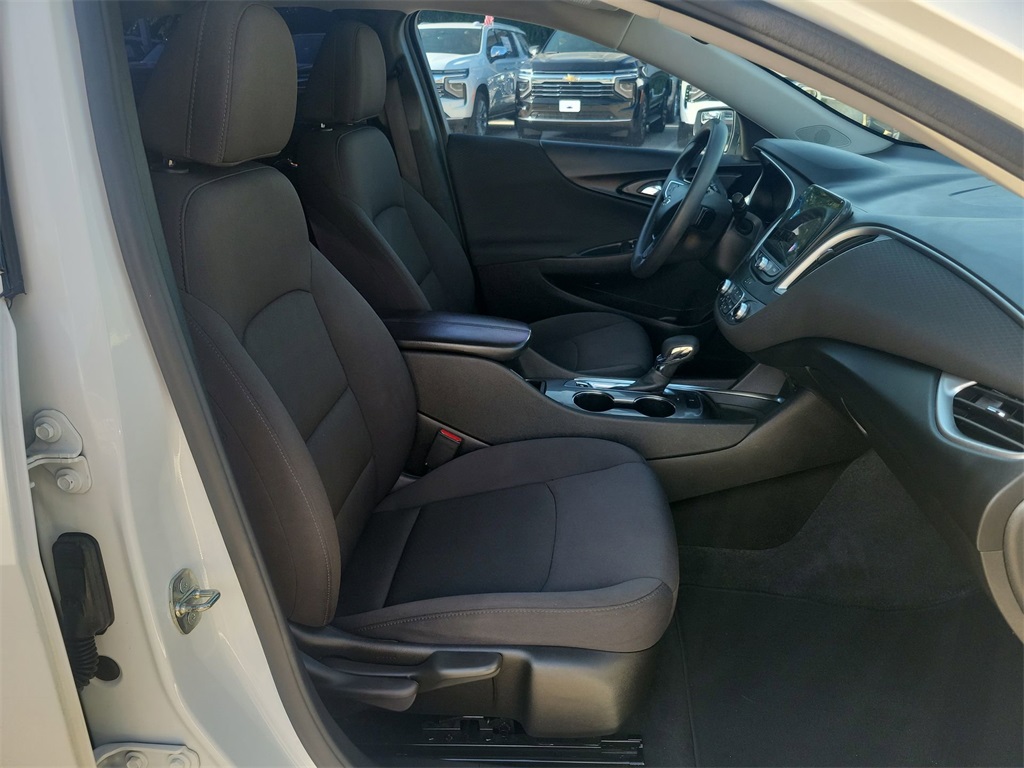 Used Car 2022 Chevrolet Malibu  Lt For Sale Under $20,000 In Carrollton, Texas