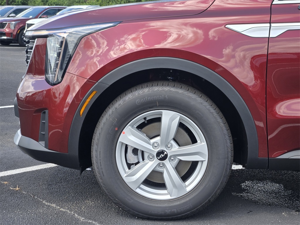 2025 Kia Sorento LX - 4