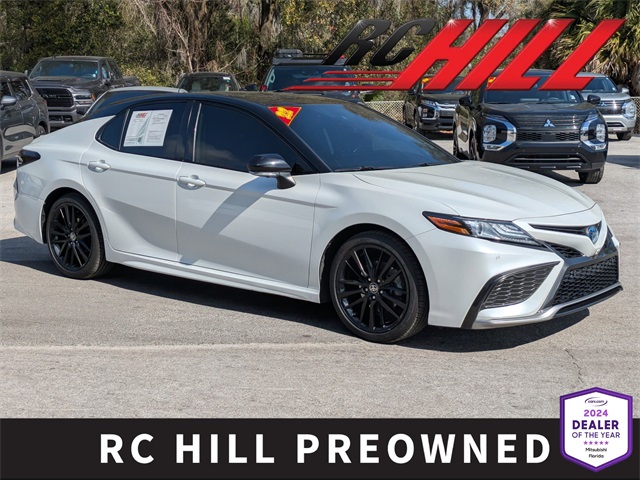 2022 Toyota Camry Hybrid XSE