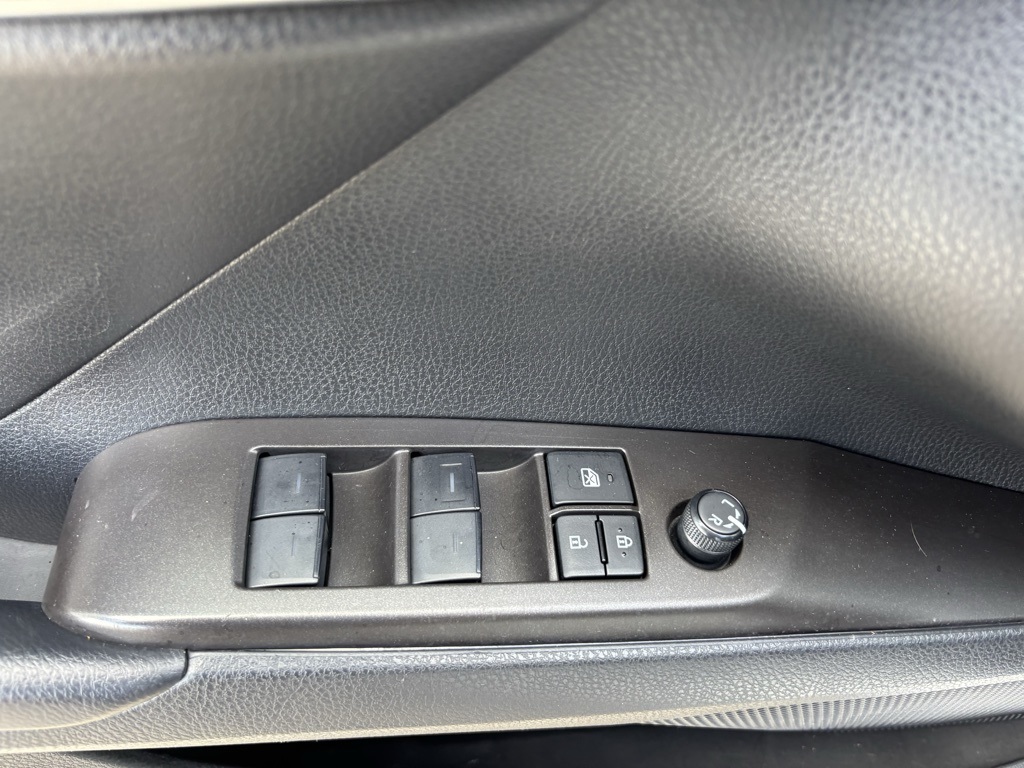 Used Car 2022 Toyota Camry  For Sale Under $25,000 In Austin, Texas