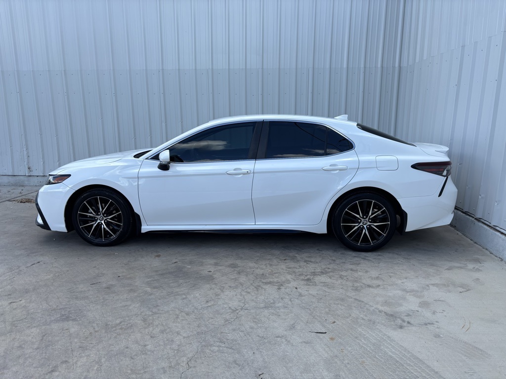 Used Car 2022 Toyota Camry  For Sale Under $25,000 In Austin, Texas