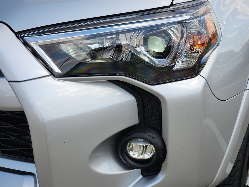 2024 Toyota 4Runner TRD Off-Road - 8