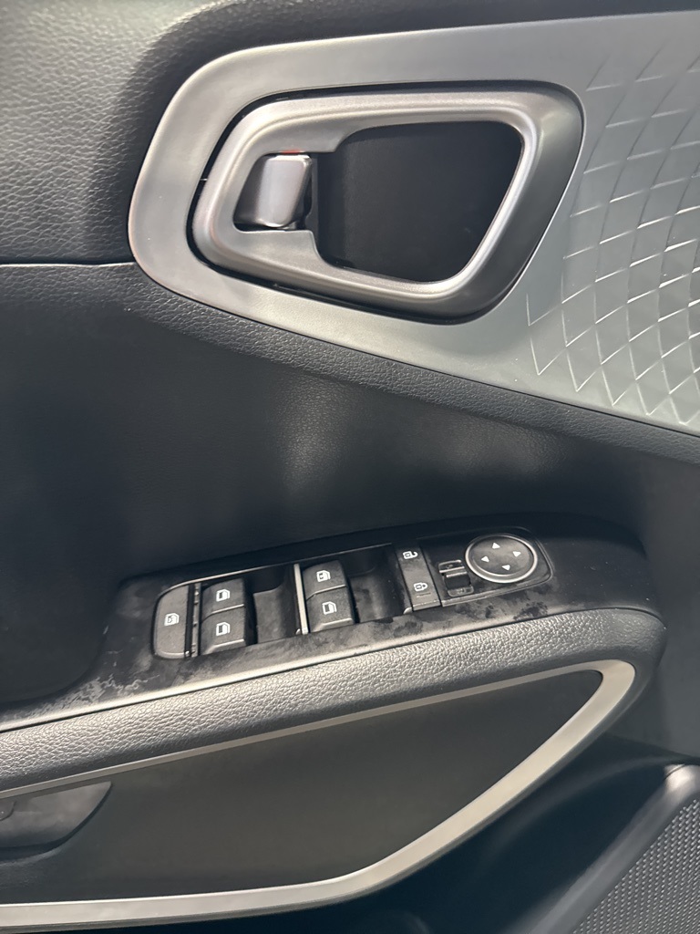 Thumbnail: 2024 Kia Soul - 29