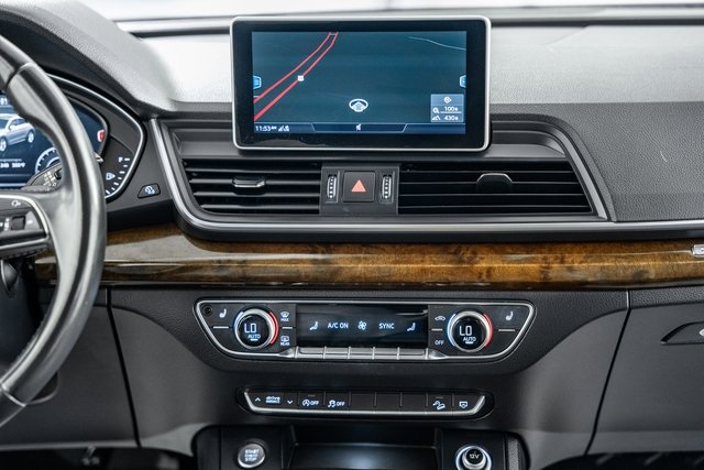 AudiQ520