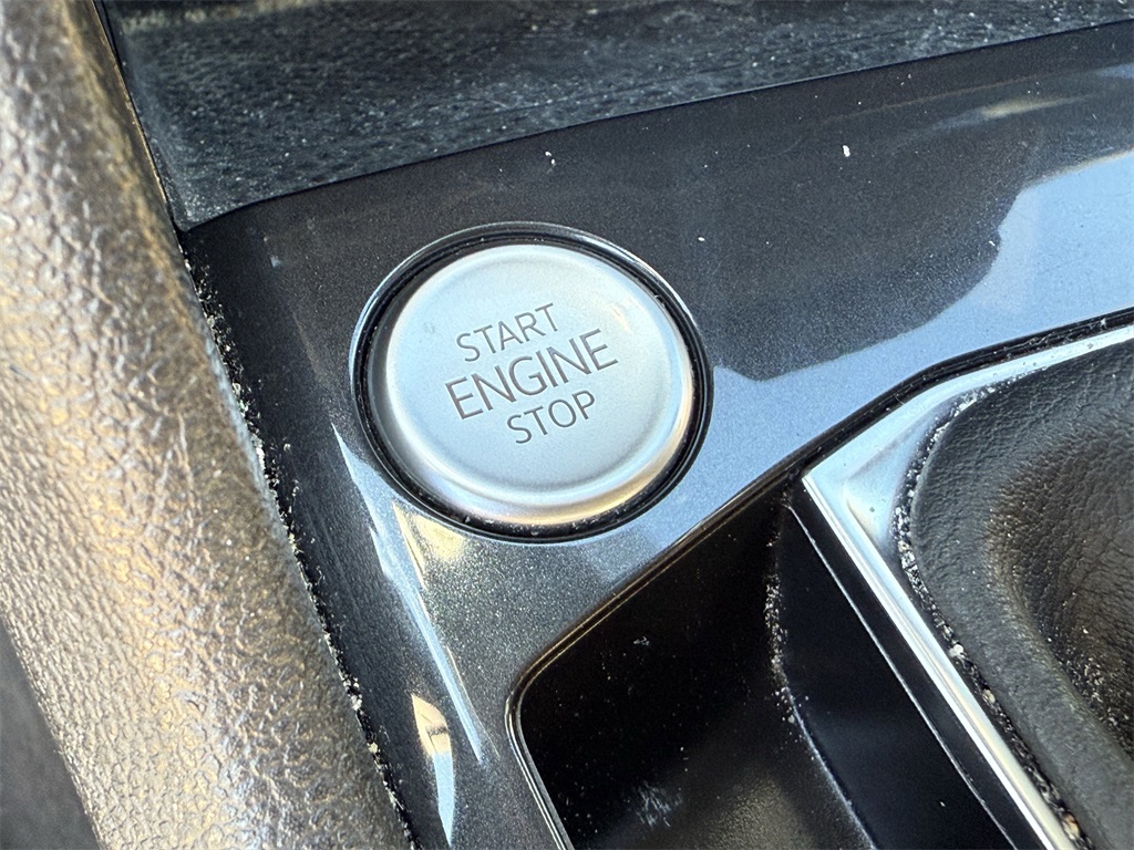 2022 Volkswagen Tiguan 2.0T SE White at Wharton Ford