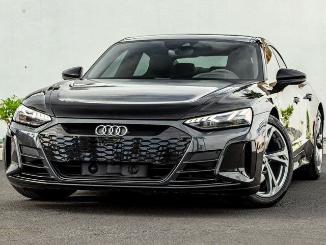 2023 Audi e-tron GT quattro Premium Plus AWD