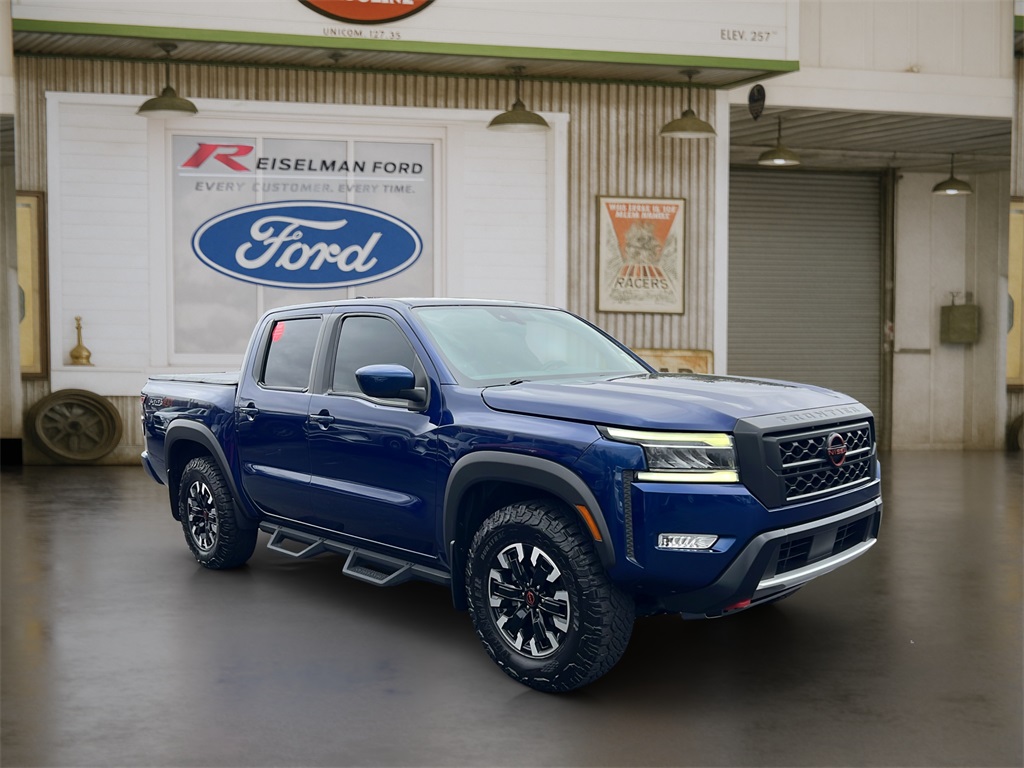 2022 Nissan Frontier PRO-4X Crew Cab 4WD