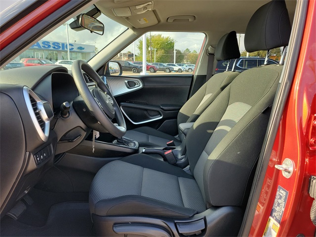 2024 Kia Soul LX Orange at Community Kia