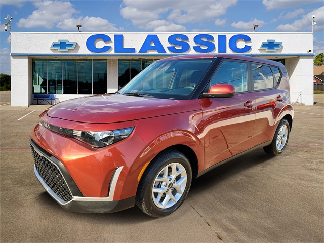 2024 Kia Soul LX Orange at Community Kia