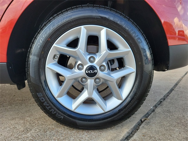 2024 Kia Soul LX Orange at Community Kia