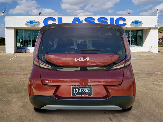 2024 Kia Soul LX Orange at Community Kia
