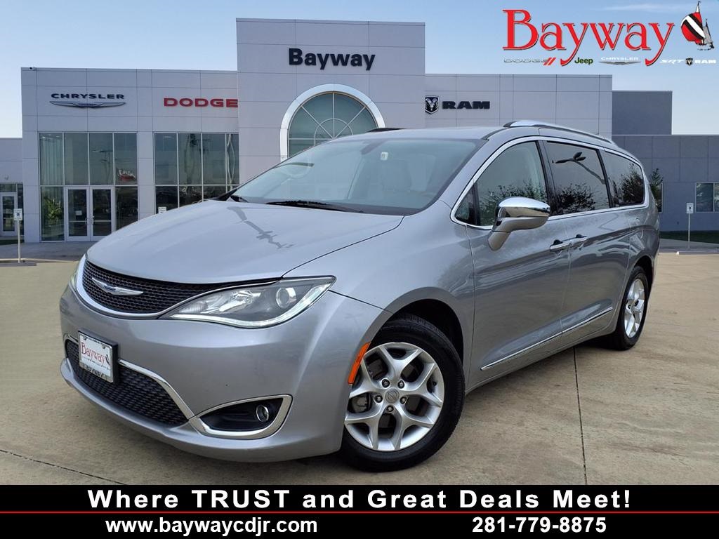 2020 Chrysler Pacifica Limited Silver at DeMontrond Auto Country